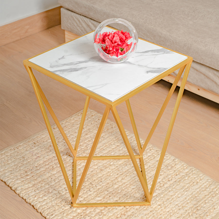 Coffee Table for Living Room (with flower jar from the top)